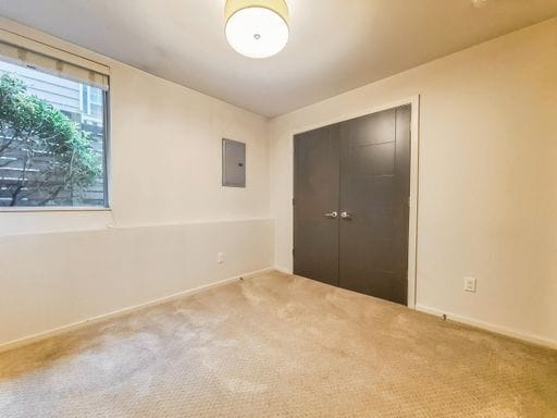 Building Photo - AVAILABLE NOW! Gorgeous 3 Bedroom Near Alki Beach with Private Rooftop Deck