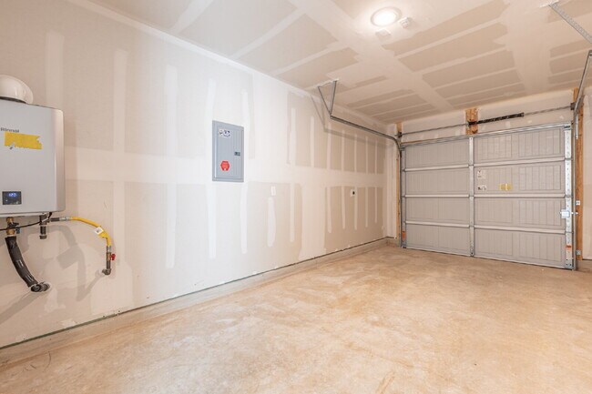 Building Photo - 6749 Marble Rdg