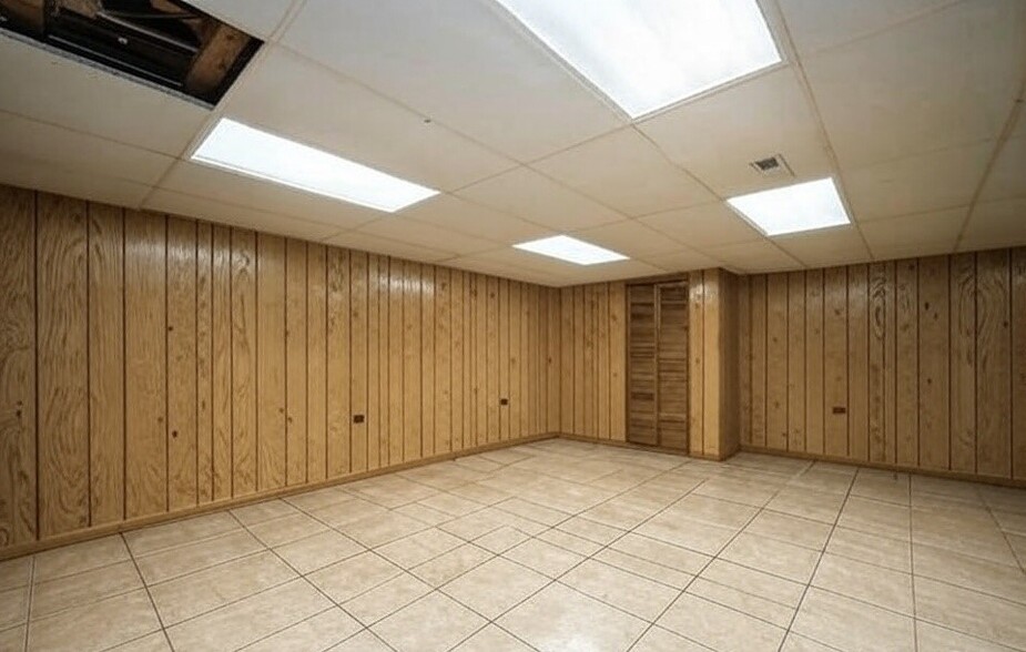 Building Photo - 693 Mallard Ln