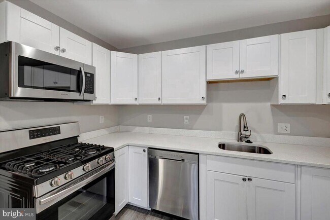 Building Photo - 1523 Beaver Heights Ln
