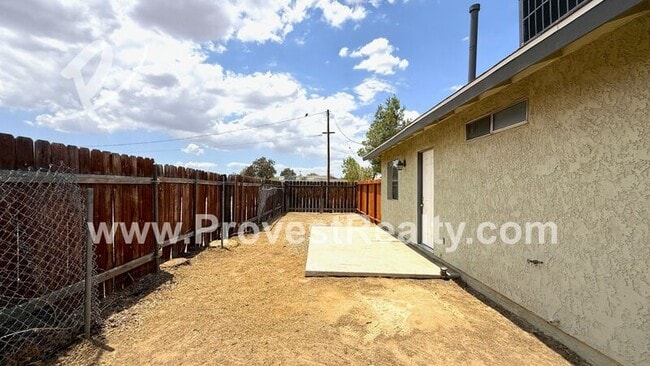 Building Photo - 13136 Navajo Rd
