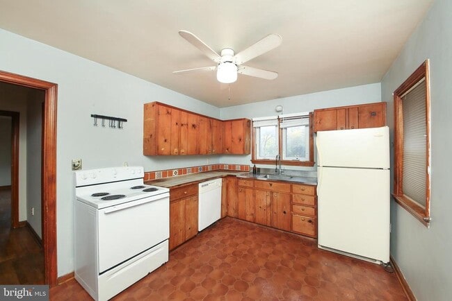 Building Photo - 96 RIVER