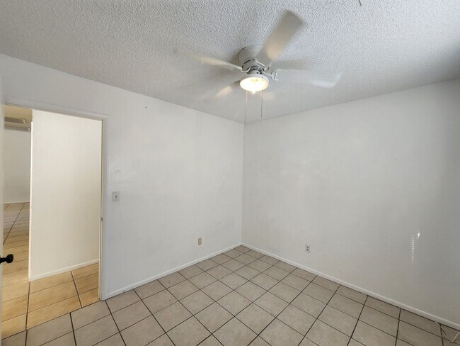 Building Photo - Affordable Single-Story Home