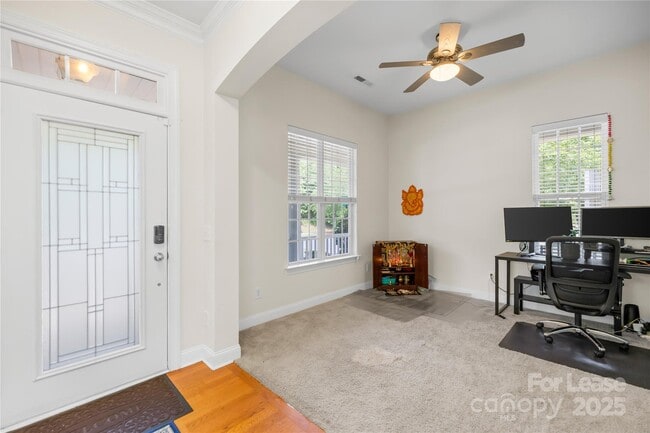 Building Photo - 10732 Alvarado Way