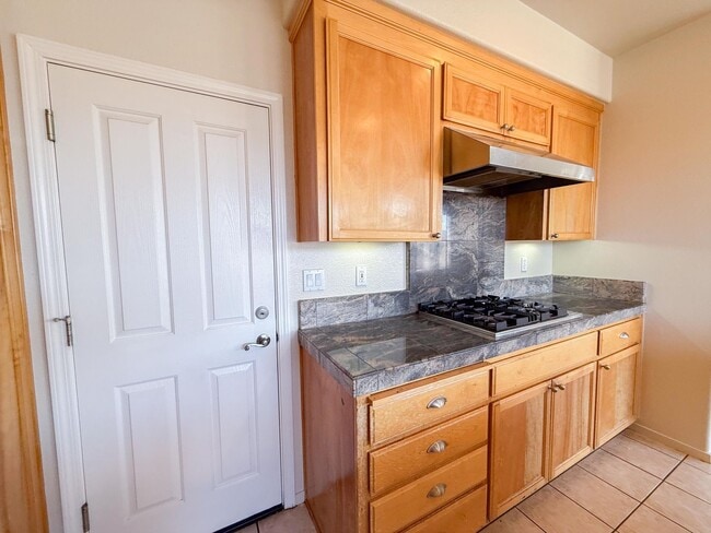 Building Photo - Spacious Milpitas 3 Bedroom 2 Bath Home