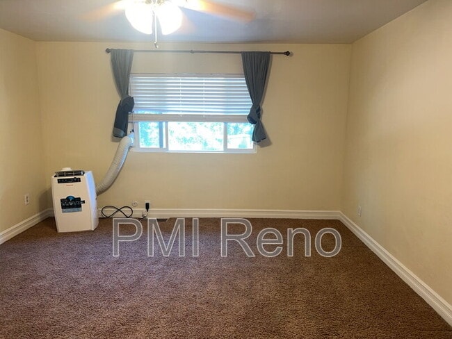 Building Photo - 2856 Waterfield Dr