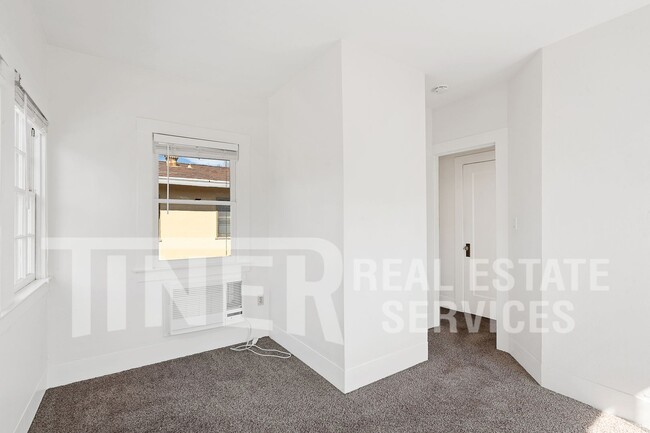 Building Photo - 2133 Marshall Way