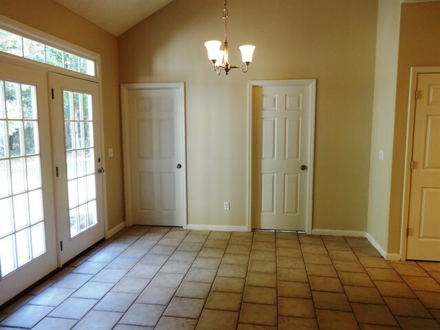 Building Photo - 5432 Altamaha Dr