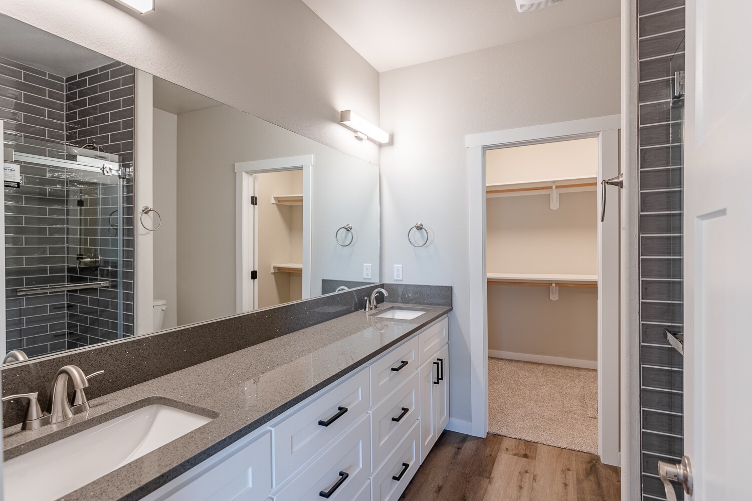 Master Bathroom - 4075 Quinn Dr NE