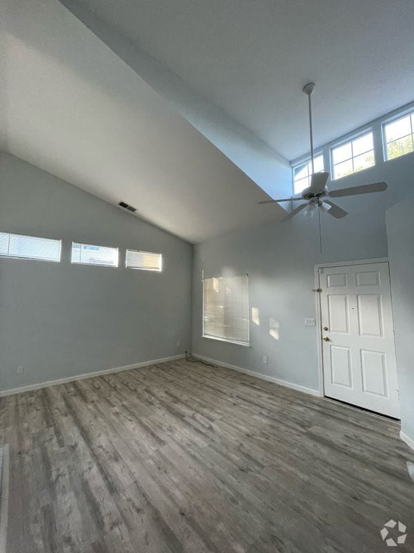 Building Photo - 9428 Plainoak Way