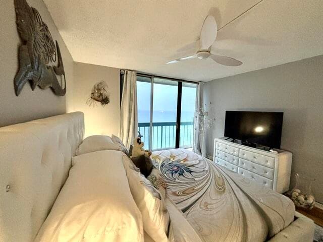 Building Photo - 9940 S Ocean Dr