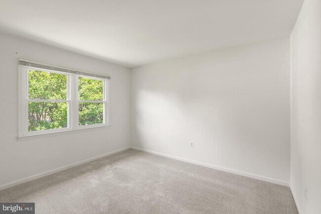 Building Photo - 8902 Huxley Ct