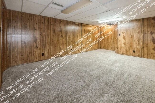 Building Photo - 4001 E Tiffin Ave