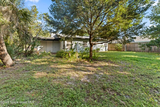 Building Photo - 2108 Bignonia St