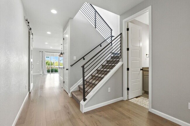 Building Photo - 9191 Rio Lado St