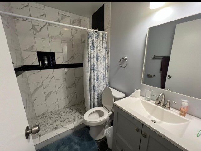 Building Photo - 54 Carolyn Ln