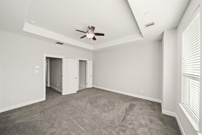 Building Photo - 850 W 20th St