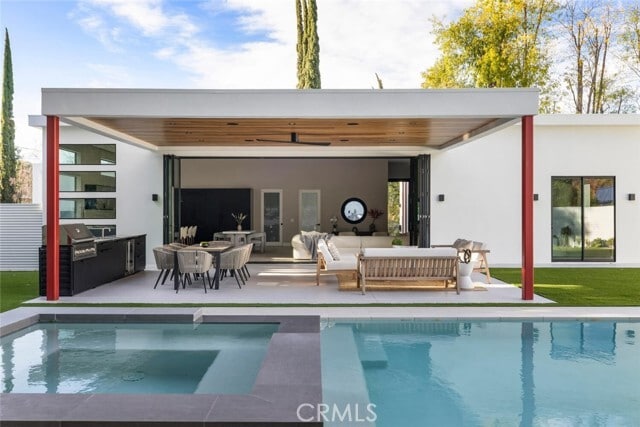 Building Photo - 22020 Alizondo Dr