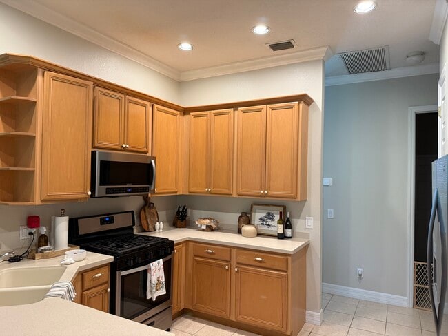 Building Photo - 14727 Coral Berry Dr