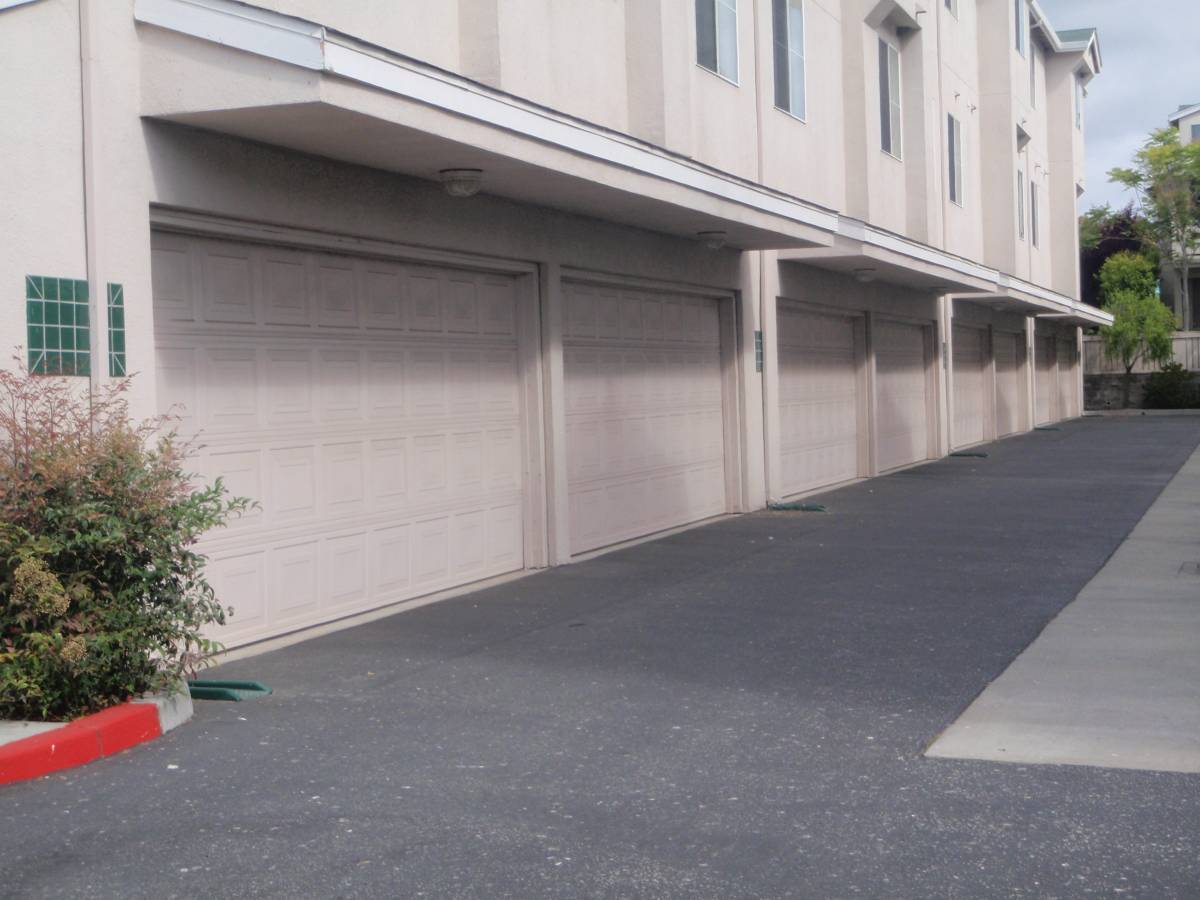 Building Photo - 144 Everson Dr