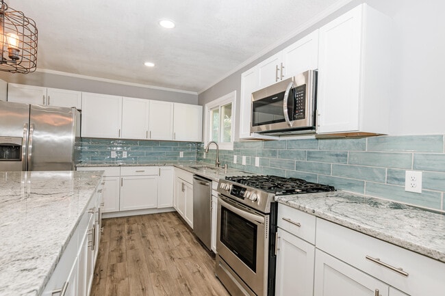 Building Photo - S76W19414 Prospect Dr