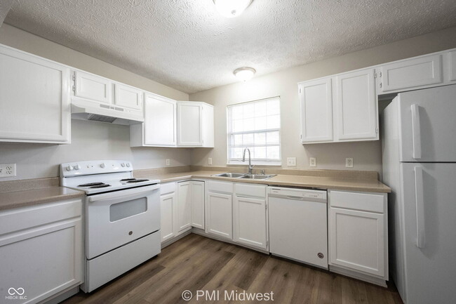 Building Photo - 6106 Pillory Dr