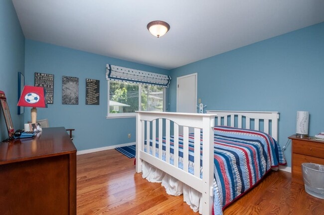 Building Photo - 3032 Brittan Ave