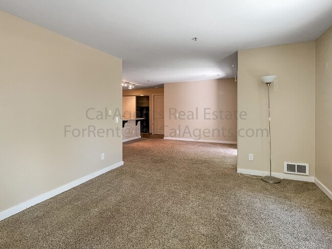 Building Photo - 6400 Christie Ave