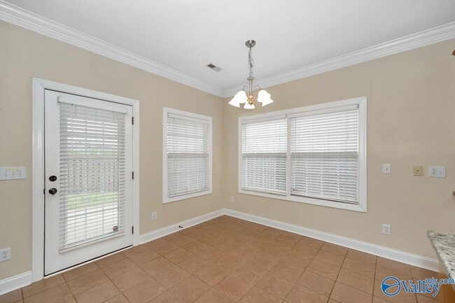 Building Photo - 29863 Thunderpaw Dr
