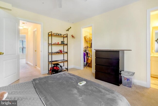 Building Photo - 3819 Watkins Mill Dr