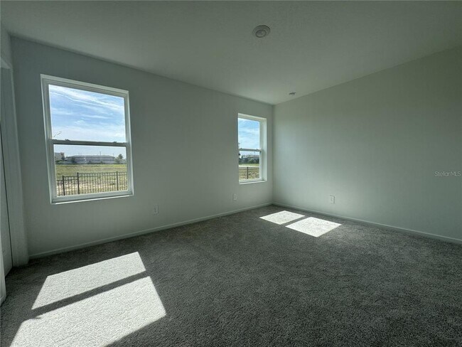 Building Photo - 830 Lynx St