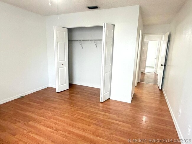 Building Photo - 3808 Inlet Cir