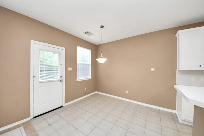 Building Photo - 6019 Pennworth Ln