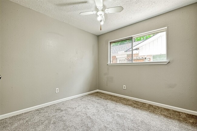 Building Photo - 3527 Acorn Springs Ln