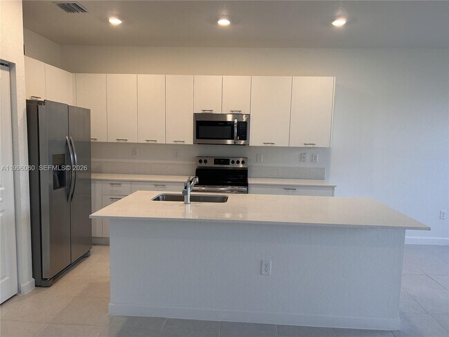 Building Photo - 2345 NW 131st Cir