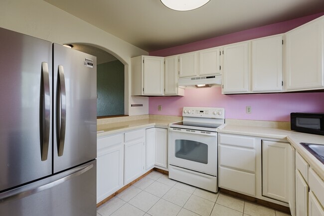 Building Photo - 284 Talisman Dr