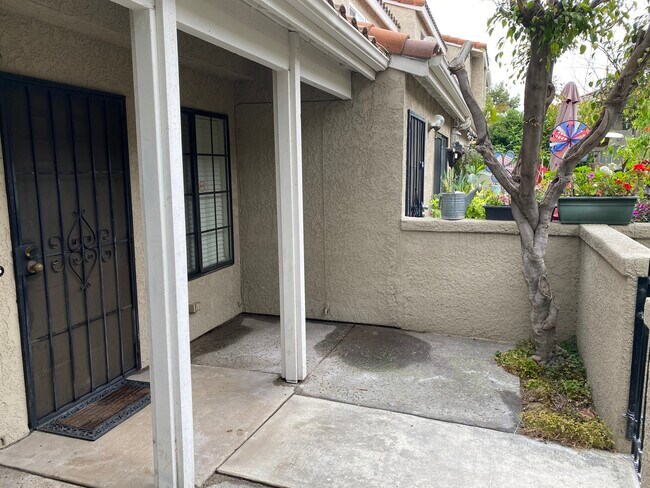 Cozy patio - 8167 Vineyard Ave