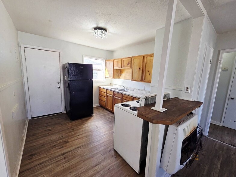 Building Photo - 1510 Sycamore St