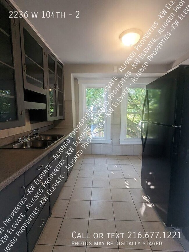 Building Photo - 2236 w 104th-2