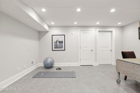 Building Photo - 39 Woodland Dr