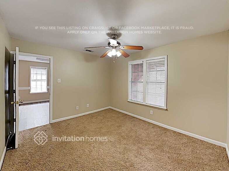 Building Photo - 708 Bryan St SE