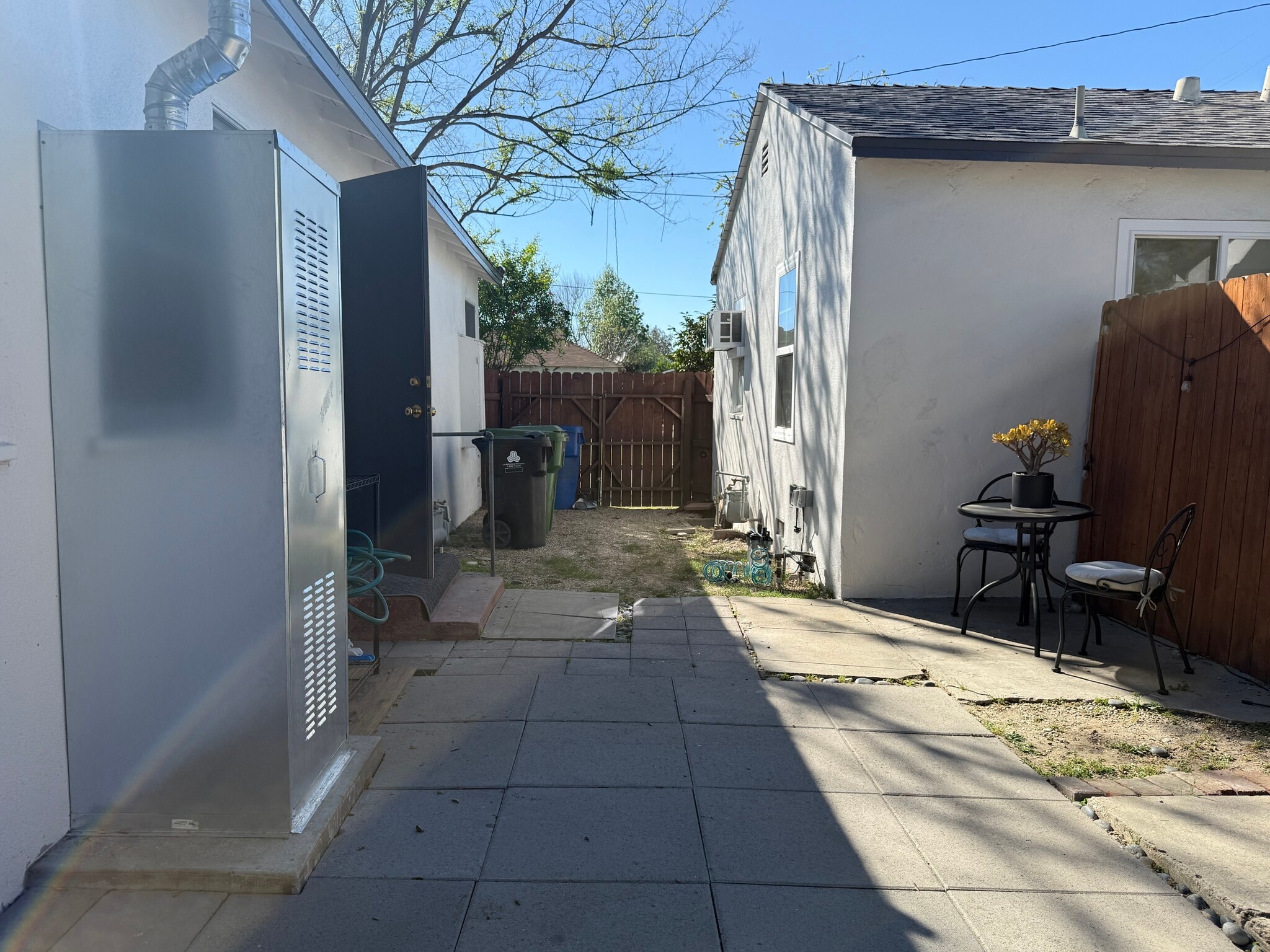 Building Photo - 11527 Albers St