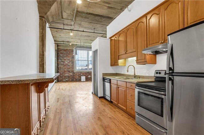 Building Photo - 172 Haynes St SW