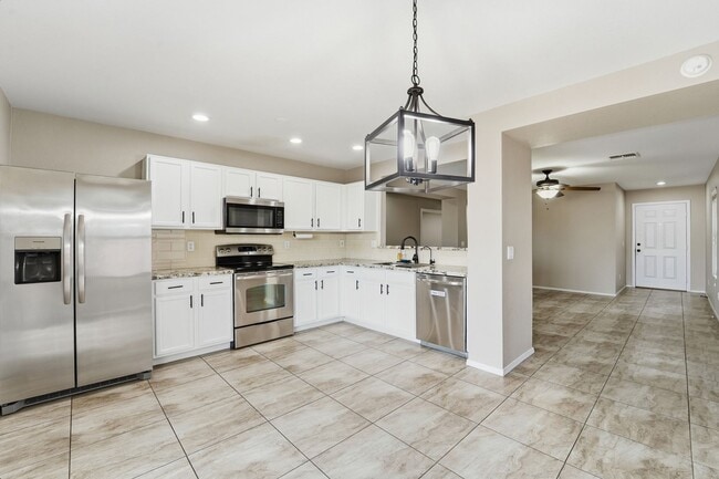 Building Photo - Quiet Cul-De-Sac Living in the Heart of Chandler