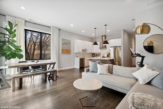 Building Photo - 1618 N Bosworth Ave