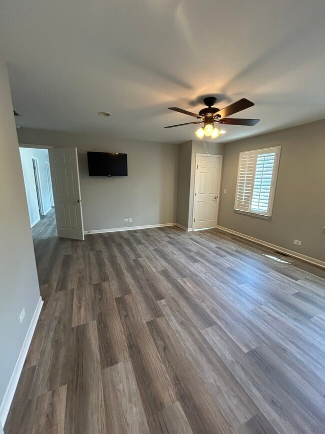 Building Photo - 1381 Laurel Oaks Dr