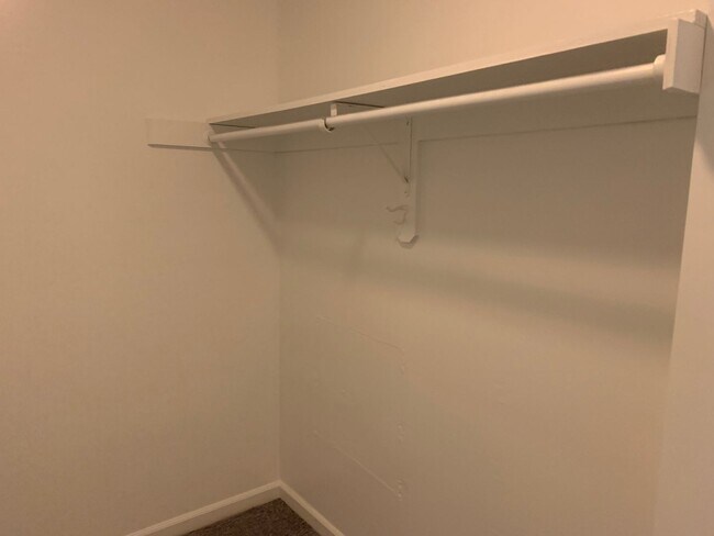 Building Photo - 920H