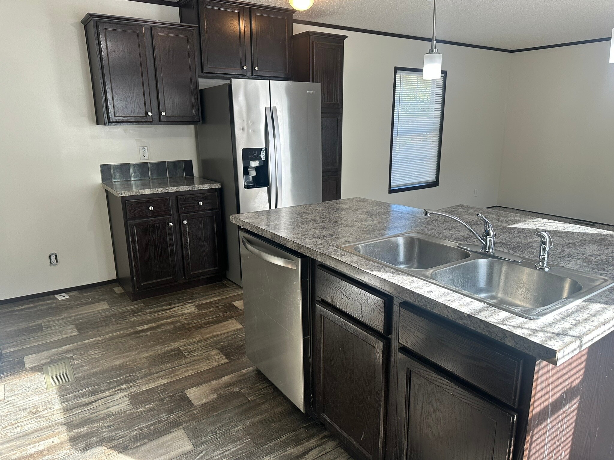 Building Photo - 2299 Wellington Green Dr