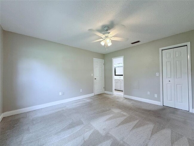 Building Photo - 11893 Raintree Dr