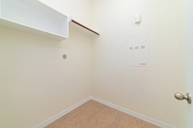 Building Photo - 17314 Aldenwilds Ln